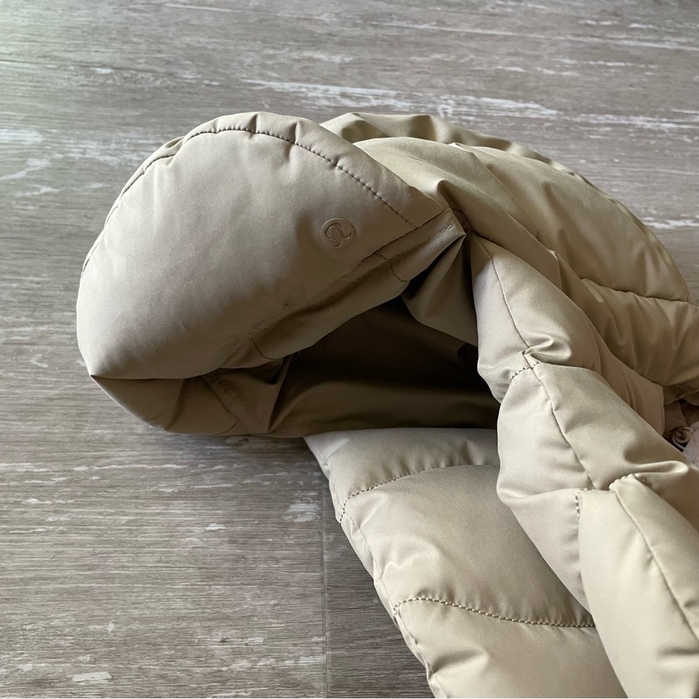 Size S/M NWT Lululemon Wunder Puff Trapper Hat - Trench - Picture 2 of 7